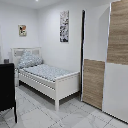 Balthasar Neumann Speiserei & Gaestehaus - Zentrum -e-ladestation, Naehe Phantasialand 2*