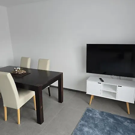 Balthasar Neumann Speiserei & Gaestehaus - Zentrum -e-ladestation, Naehe Phantasialand Penzion Brühl