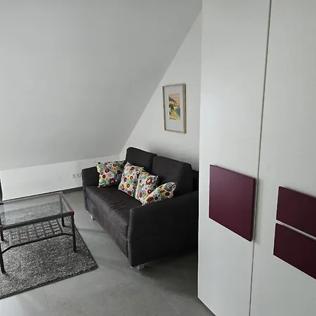 Balthasar Neumann Speiserei & Gaestehaus - Zentrum -e-ladestation, Naehe Phantasialand Brühl