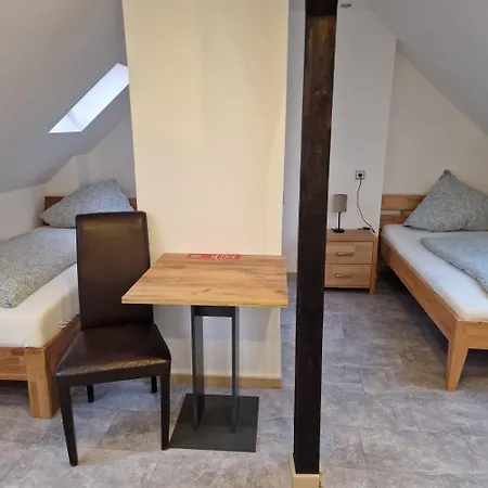 Balthasar Neumann Speiserei & Gaestehaus - Zentrum -e-ladestation, Naehe Phantasialand Penzion Brühl