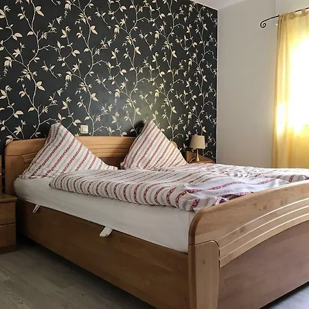 Balthasar Neumann Speiserei & Gaestehaus - Zentrum -e-ladestation, Naehe Phantasialand Brühl