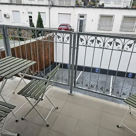 Balthasar Neumann Speiserei & Gaestehaus - Zentrum -e-ladestation, Naehe Phantasialand