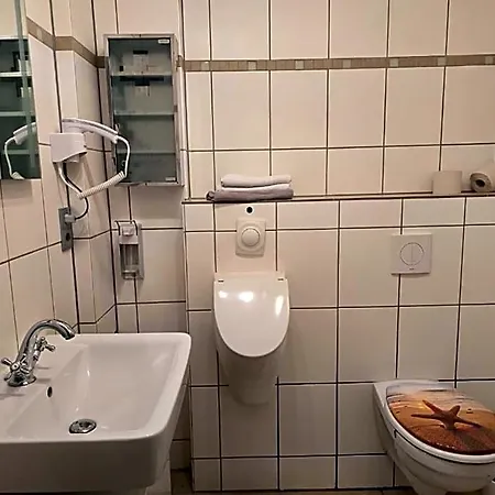 Balthasar Neumann Speiserei & Gaestehaus - Zentrum -e-ladestation, Naehe Phantasialand Pensjonat
