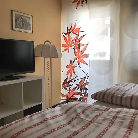 Penzion Balthasar Neumann Speiserei & Gaestehaus - Zentrum -e-ladestation, Naehe Phantasialand Brühl