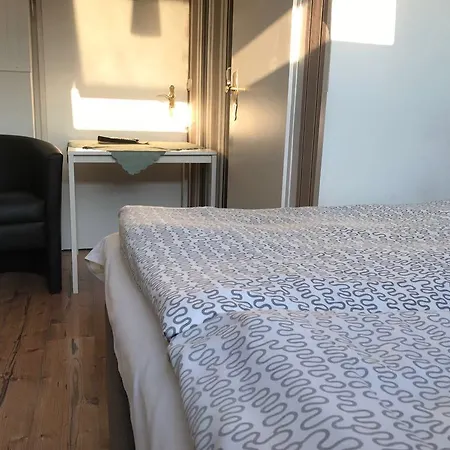 Balthasar Neumann Speiserei & Gaestehaus - Zentrum -e-ladestation, Naehe Phantasialand Penzion Brühl