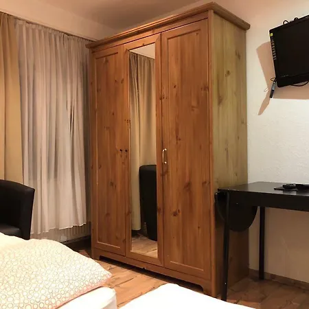 Balthasar Neumann Speiserei & Gaestehaus - Zentrum -e-ladestation, Naehe Phantasialand 2* Brühl