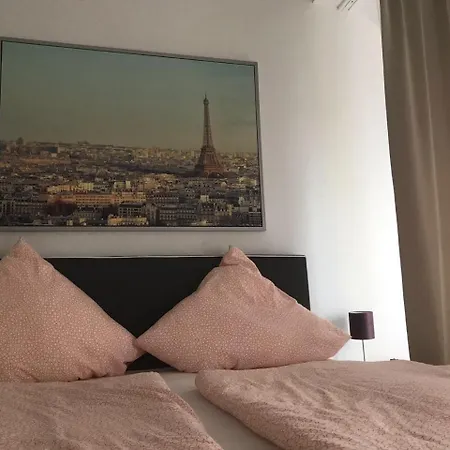 Penzion Balthasar Neumann Speiserei & Gaestehaus - Zentrum -e-ladestation, Naehe Phantasialand Brühl