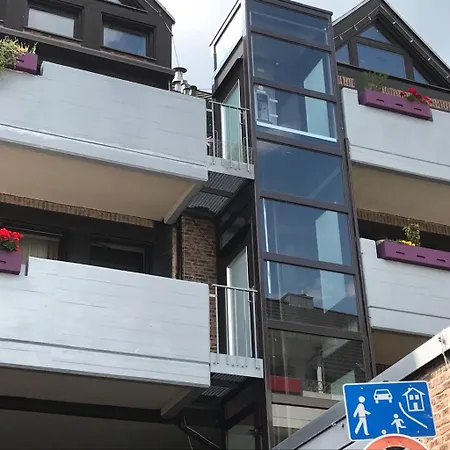 Balthasar Neumann Speiserei & Gaestehaus - Zentrum -e-ladestation, Naehe Phantasialand Brühl