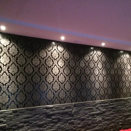 Balthasar Neumann Speiserei & Gaestehaus - Zentrum -e-ladestation, Naehe Phantasialand Brühl