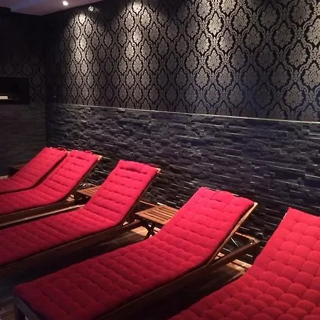 Balthasar Neumann Speiserei & Gaestehaus - Zentrum -e-ladestation, Naehe Phantasialand 2*