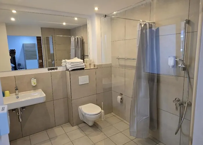 Balthasar Neumann Speiserei & Gaestehaus - Zentrum -e-ladestation, Naehe Phantasialand 2* Brühl