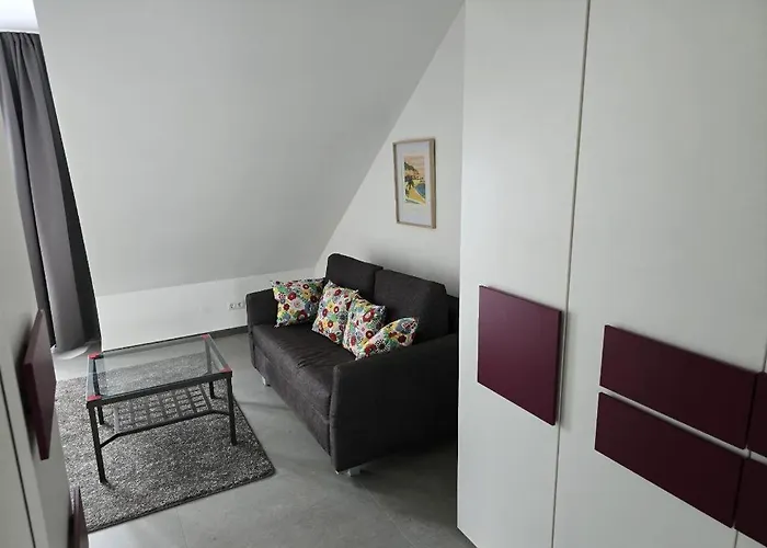 Balthasar Neumann Speiserei&gästehaus - Zentrum -e-ladestation, Nähe Phantasialand Brühl