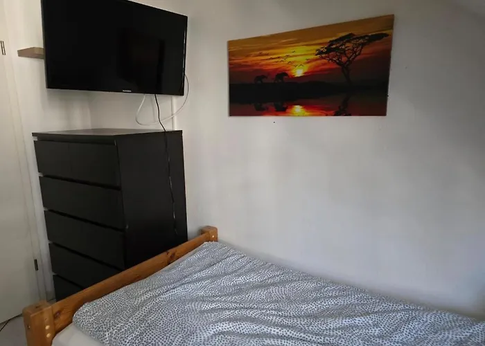 Balthasar Neumann Speiserei&gästehaus - Zentrum -e-ladestation, Nähe Phantasialand Brühl