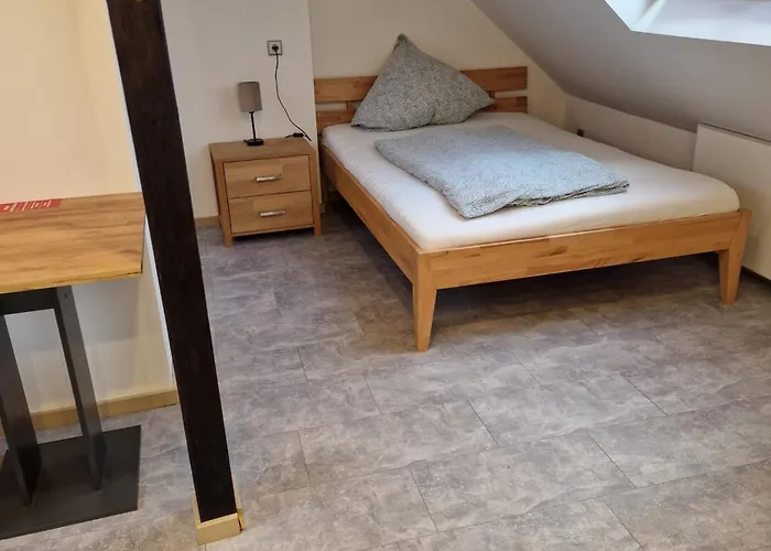 Balthasar Neumann Speiserei&gästehaus - Zentrum -e-ladestation, Nähe Phantasialand 2* Brühl