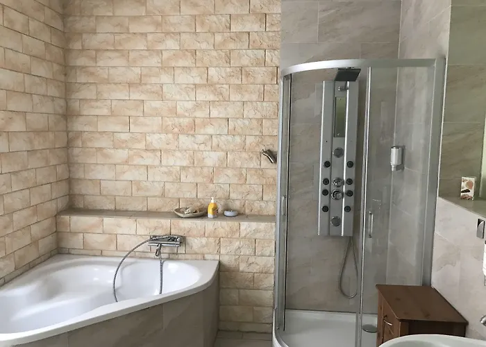 Casa de hóspedes Balthasar Neumann Speiserei & Gaestehaus - Zentrum -e-ladestation, Naehe Phantasialand