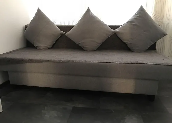 Penzion Balthasar Neumann Speiserei & Gaestehaus - Zentrum -e-ladestation, Naehe Phantasialand Brühl