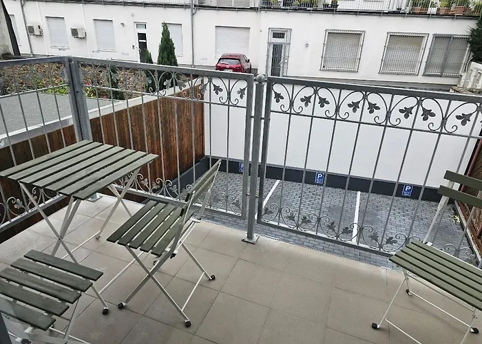 Balthasar Neumann Speiserei&gästehaus - Zentrum -e-ladestation, Nähe Phantasialand