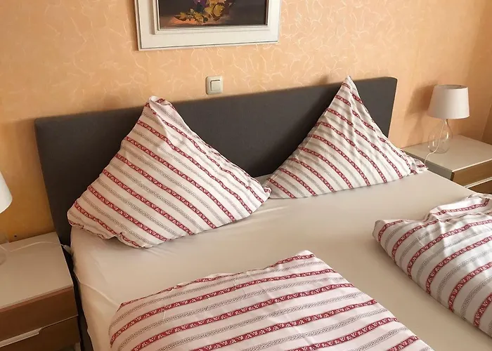 Balthasar Neumann Speiserei & Gaestehaus - Zentrum -e-ladestation, Naehe Phantasialand 2* Brühl