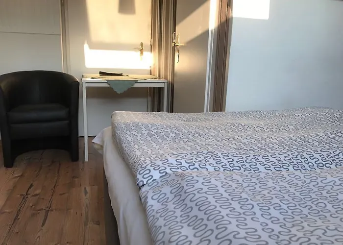 Balthasar Neumann Speiserei & Gaestehaus - Zentrum -e-ladestation, Naehe Phantasialand Casa de hóspedes Brühl