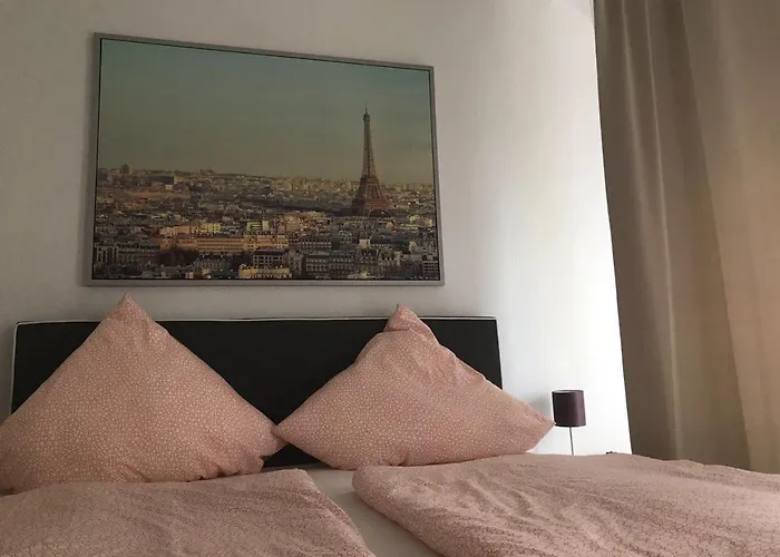 Gasthof Balthasar Neumann Speiserei&gästehaus - Zentrum -e-ladestation, Nähe Phantasialand Brühl