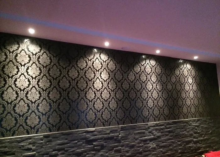 Balthasar Neumann Speiserei & Gaestehaus - Zentrum -e-ladestation, Naehe Phantasialand Brühl