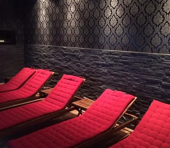 Balthasar Neumann Speiserei&gästehaus - Zentrum -e-ladestation, Nähe Phantasialand 2*