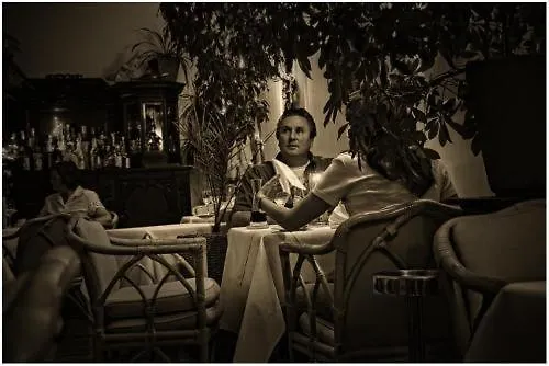 Balthasar Neumann Speiserei & Gaestehaus - Zentrum -e-ladestation, Naehe Phantasialand Brühl