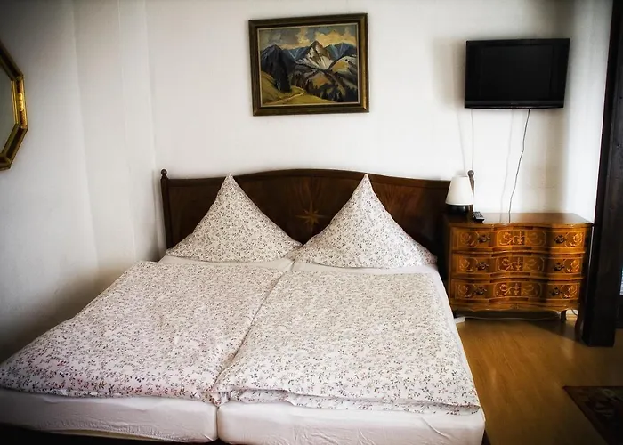 Casa de hóspedes Balthasar Neumann Speiserei & Gaestehaus - Zentrum -e-ladestation, Naehe Phantasialand Brühl